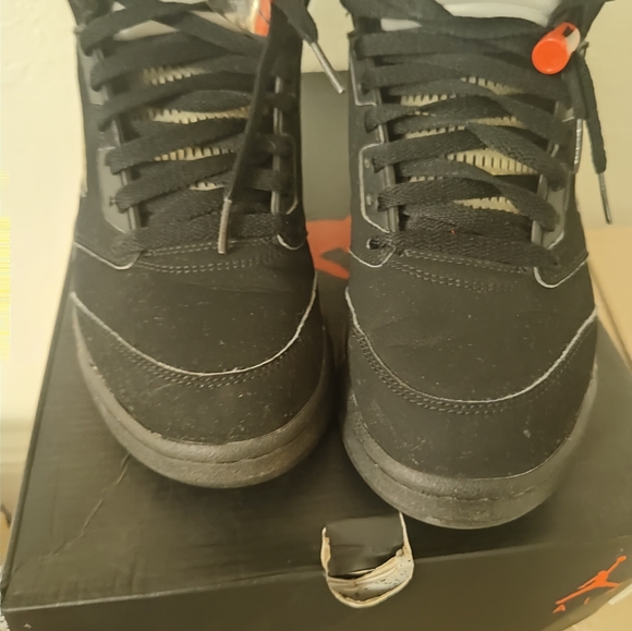 Men's Jordan Retro 5 - Picture 5 of 8